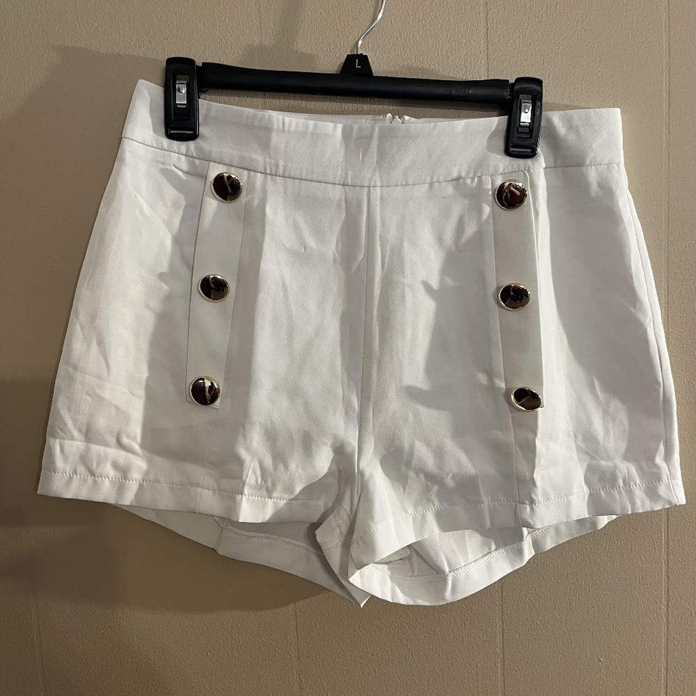SweatyRocks White High Waisted Double Breasted Vintage Look Cloth Shorts